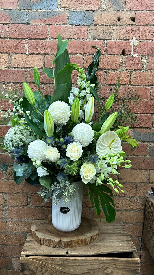 Queen's Lace - Ceramic Vase