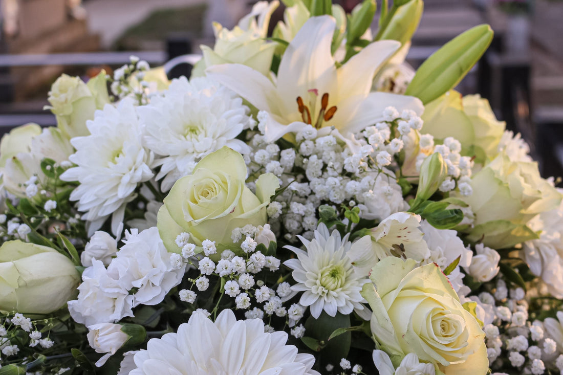 From Funeral to Keepsake: How to Preserve Funeral Flowers as a Memory