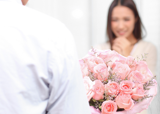 Sending Flowers In Essendon - The Flower Merchant