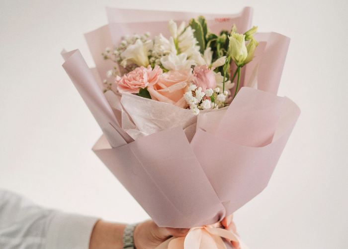 The Small Gesture That Turns a New Neighbour Into a Friend for Life