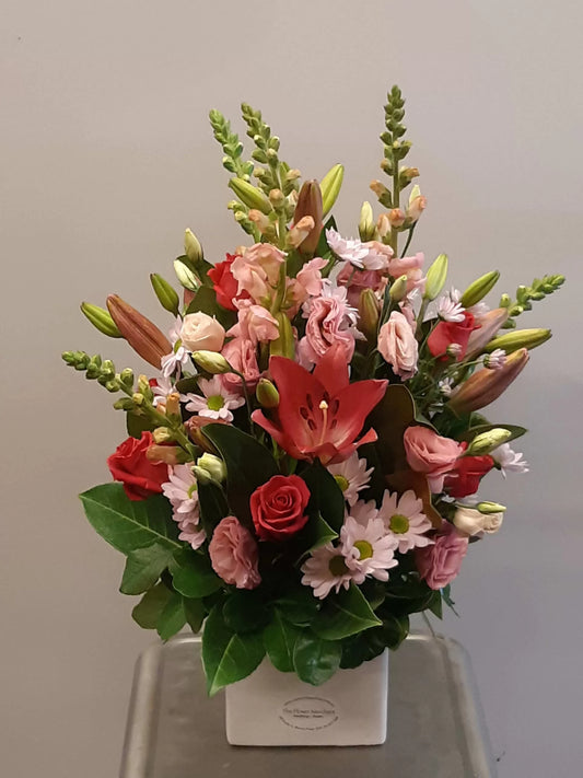 What No One Ever Tells You About Ordering Flowers for a Wedding and How to Get It Right