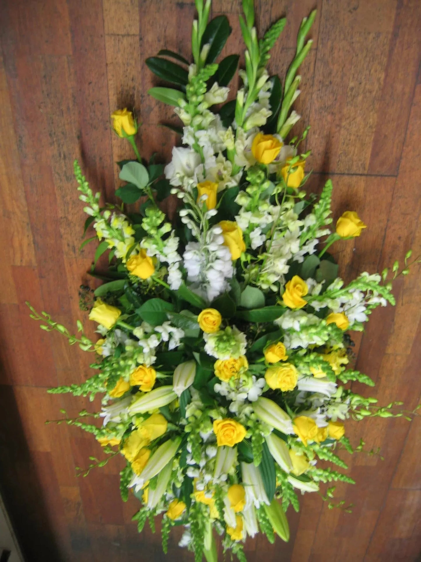 Casket Cover Yellow