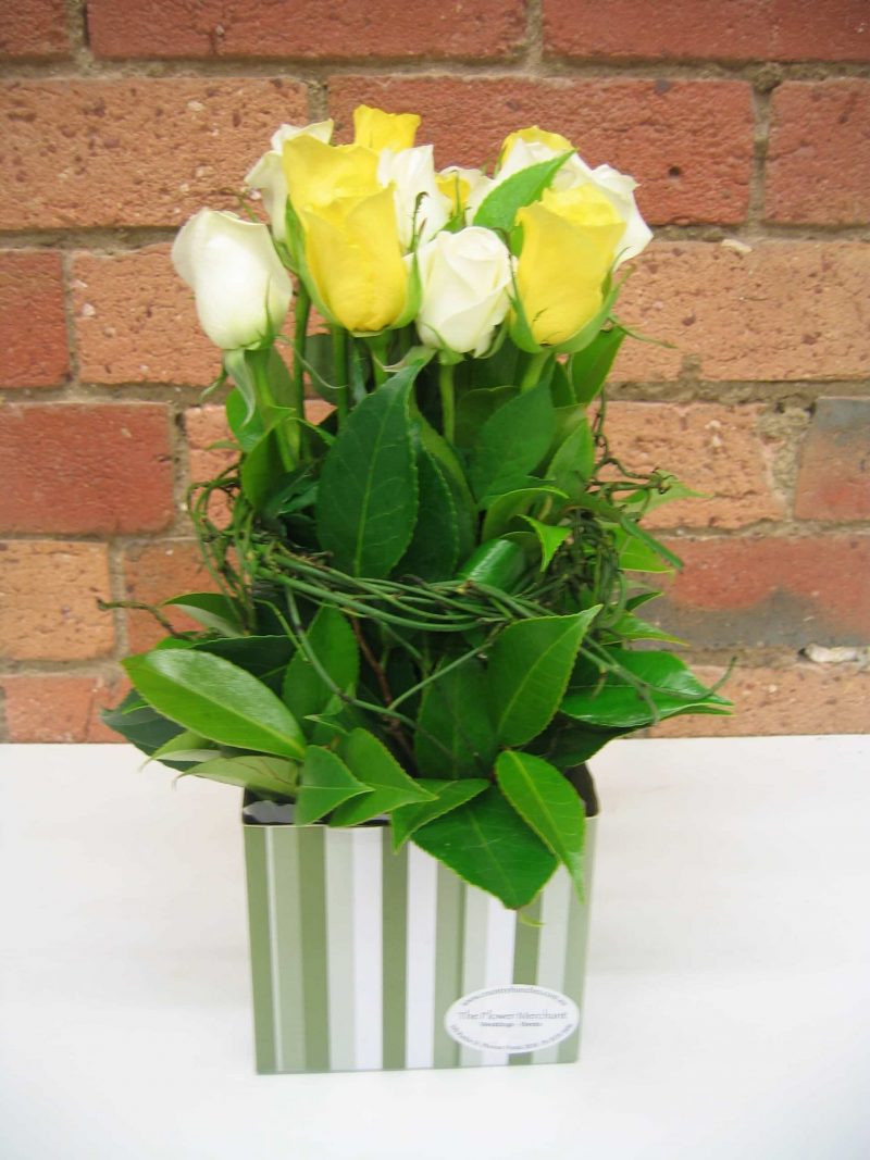 Petite Yellow & White Rose Box